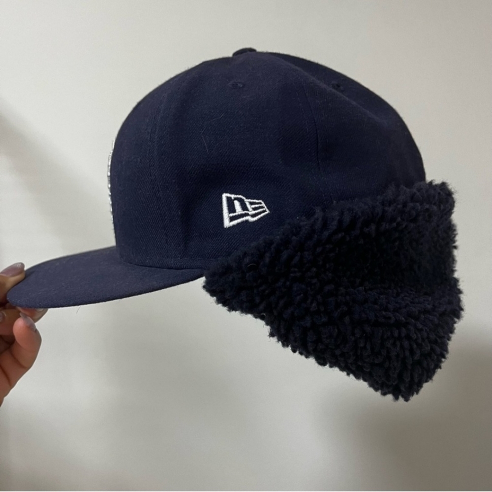 Maple leaf 7 3/8 cap